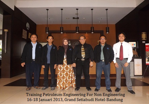Training Petroleum Engineering for Non Engineering (18-20 Maret 2014 Bali)